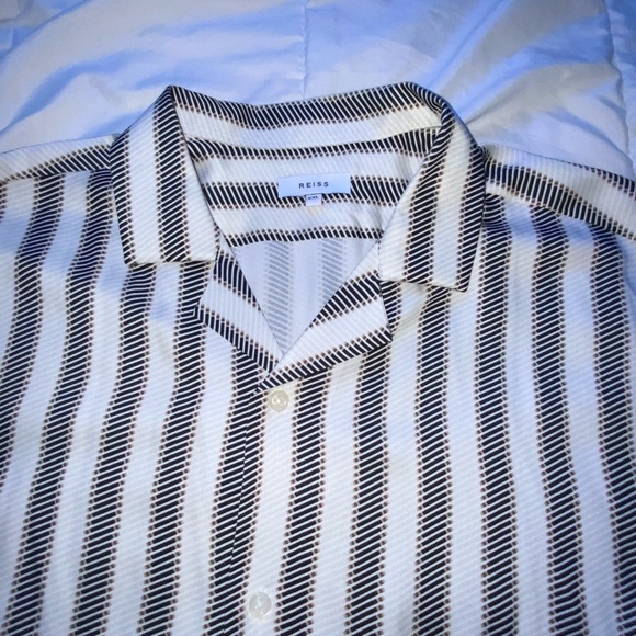 *Host Pick* Reiss means shirt half sleeves Size XXL Pit to Pit  23” Brand new wi - Picture 3 of 5